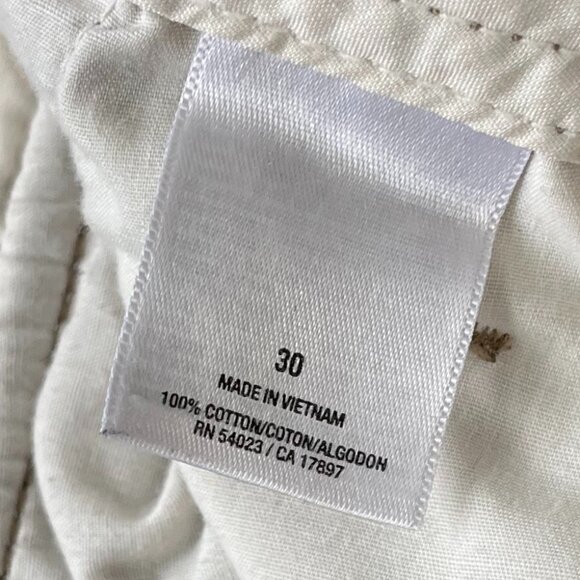 Old Navy Men's Cargo Shorts - Picture 2 of 6